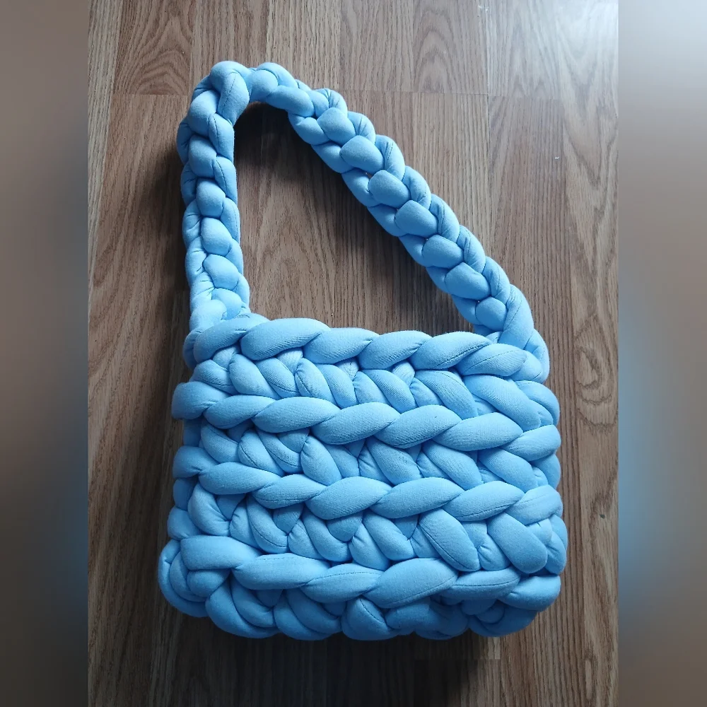 Chunky Knit Blue Handbag - Picture 2 of 8